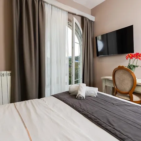 Villa Bujtina E Diellit Boutique Tirana