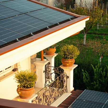 Bujtina E Diellit Boutique Villa Tirana