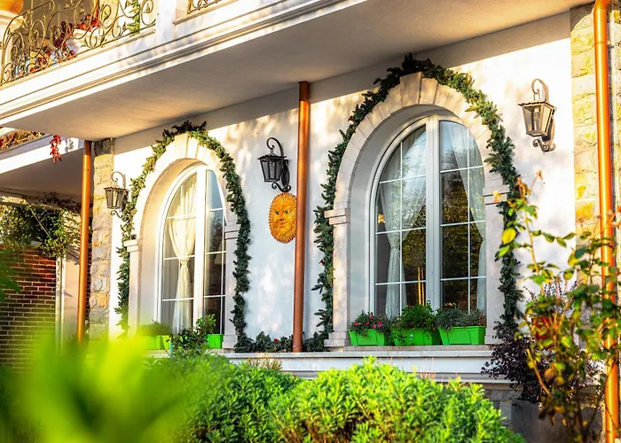 ヴィラ Bujtina E Diellit Boutique