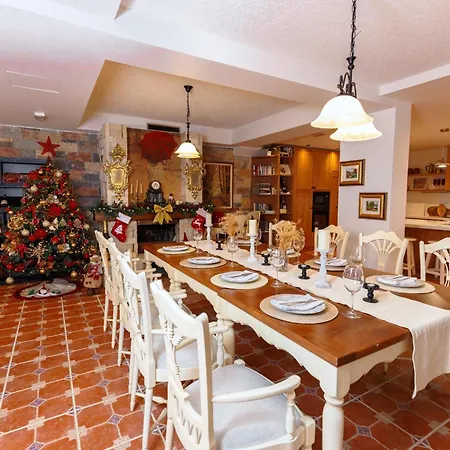 Villa Bujtina E Diellit Boutique Tirana