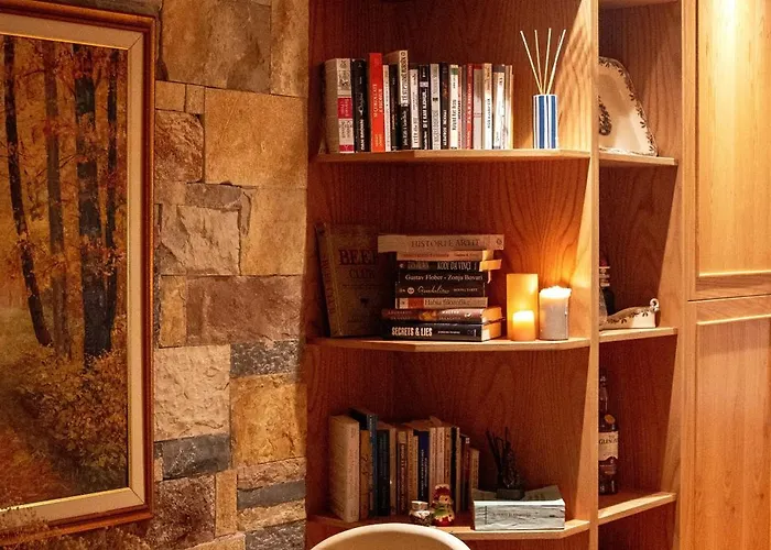 Bujtina E Diellit Boutique Villa